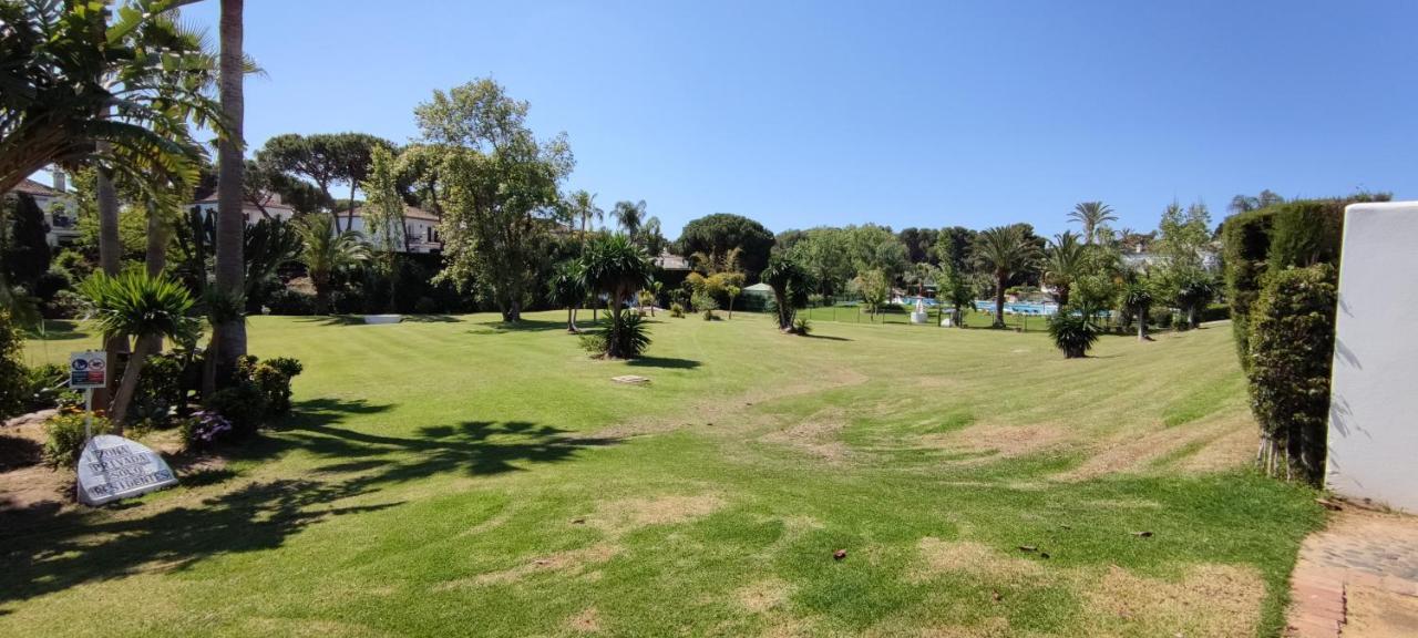 Apartamento Precioso Ático en Playa con Piscina Estepona Exterior foto