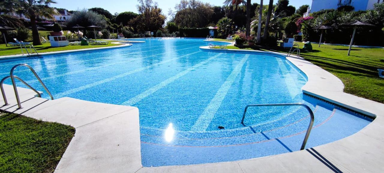 Apartamento Precioso Ático en Playa con Piscina Estepona Exterior foto